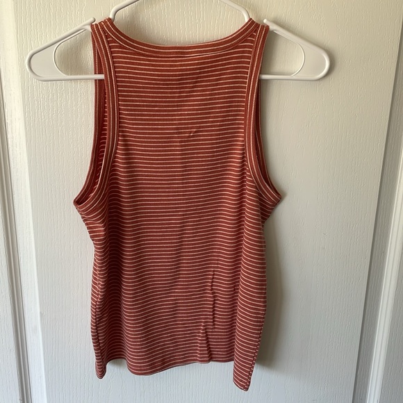 AE tank top - Picture 2 of 3